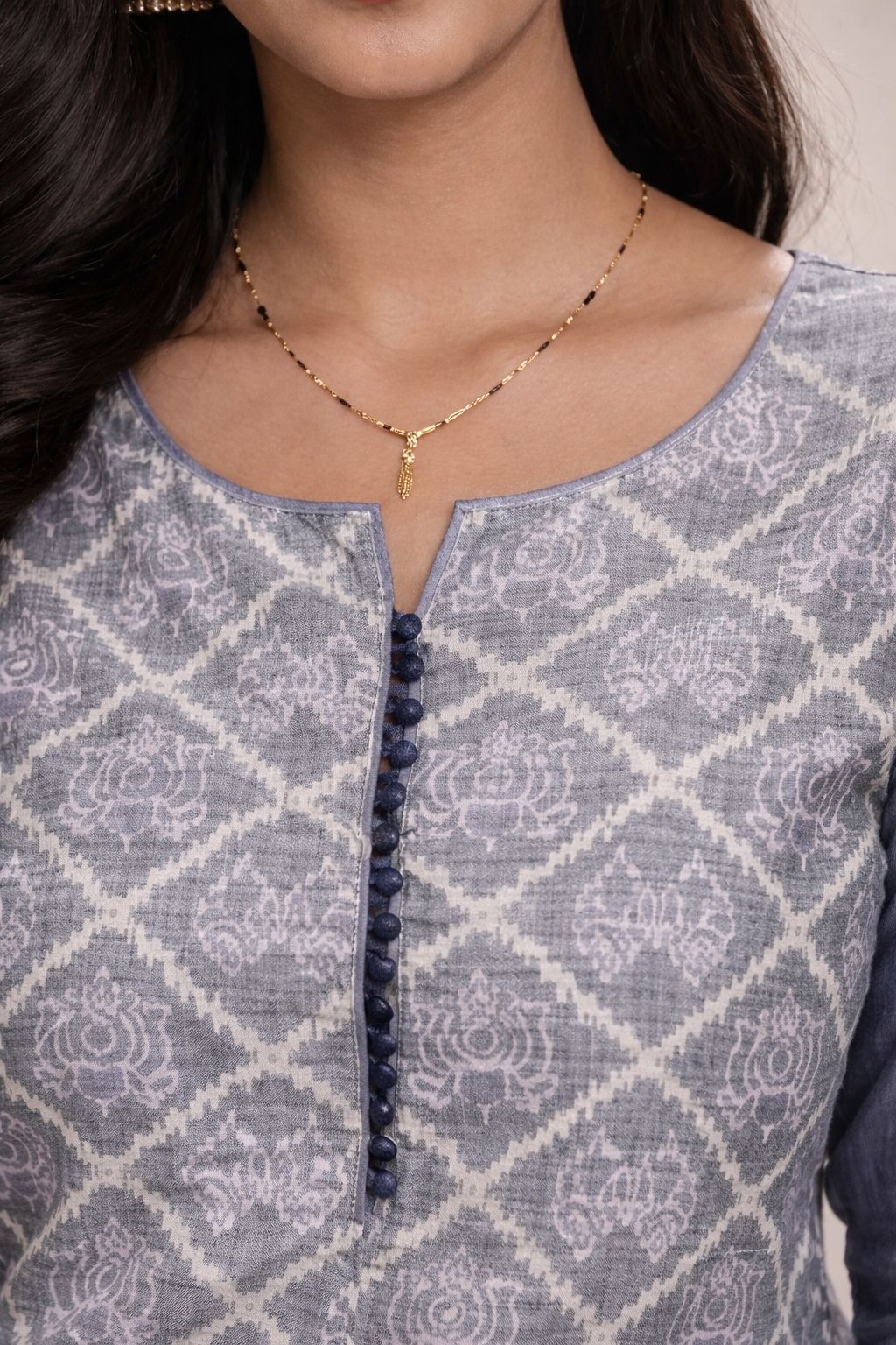Sacred Bloom Grey Ikat Kurti (ivory)