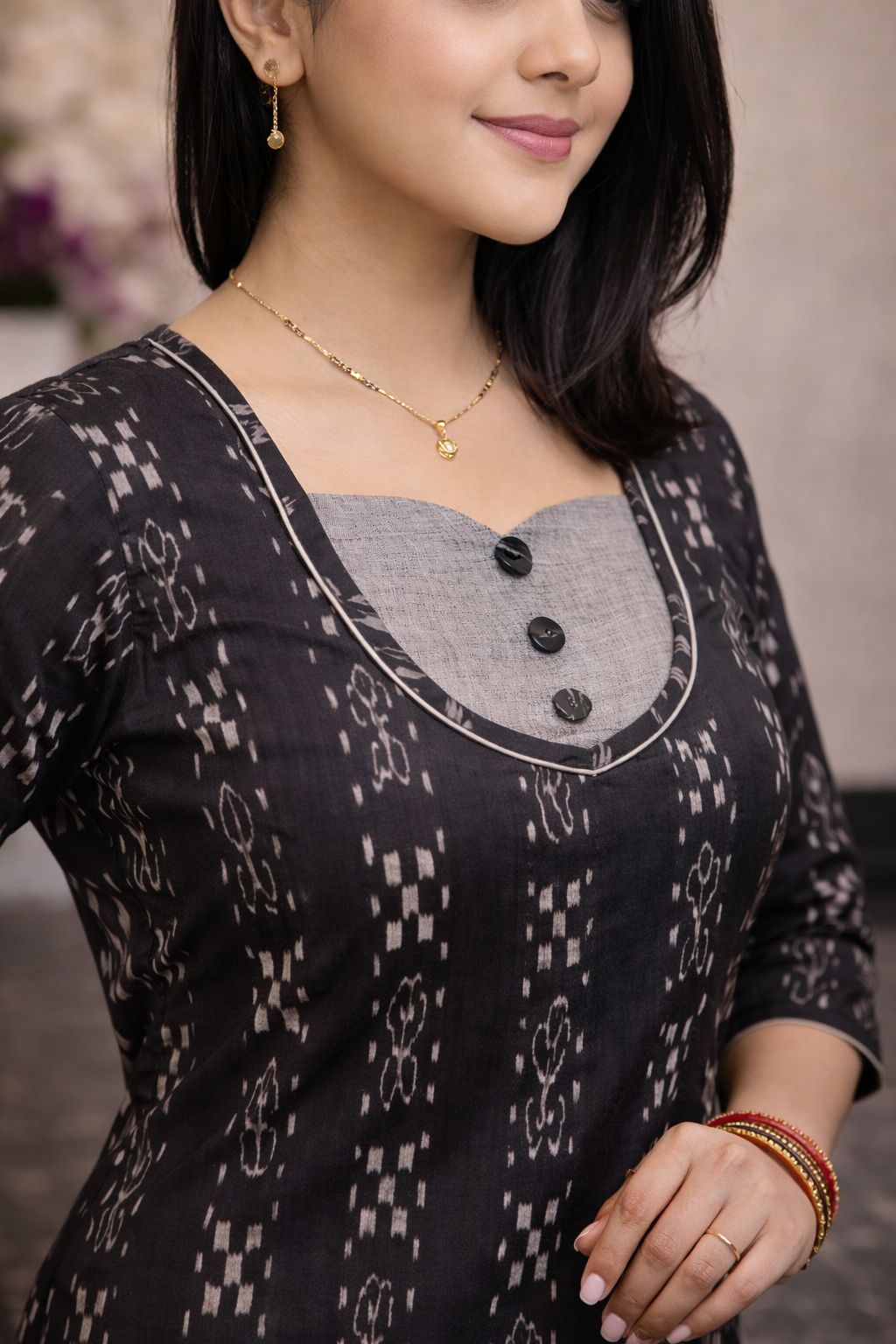 Classic Black Ikat Kurti (black)